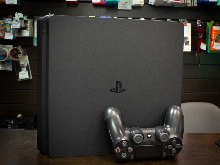 Игровая приставка Sony PlayStation 4 Slim 1000 ГБ HDD, без игр, без дополнительных аксессуаров, черный (Б/У) - фото 58627