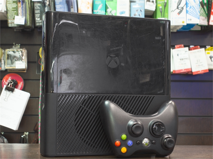 Игровая приставка Microsoft Xbox 360 E (Без жесткого диска) (Б/У) 23918 - фото 69095