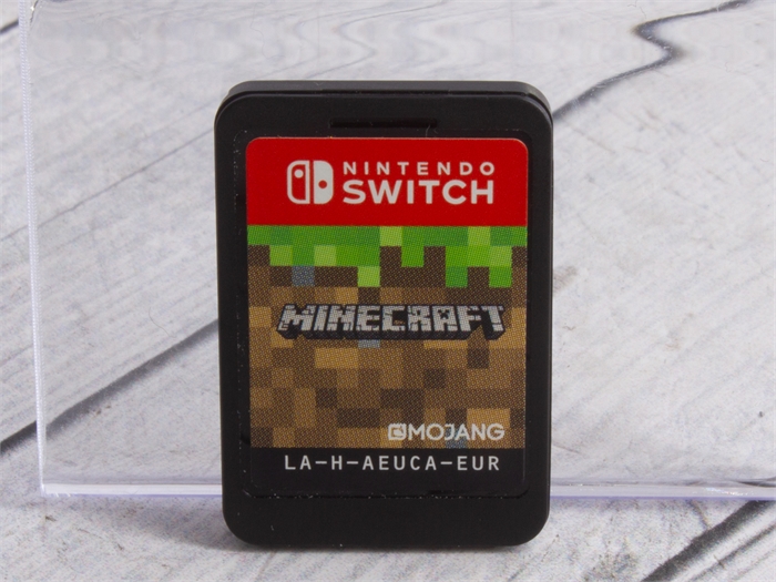 Игра Minecraft для Nintendo Switch, английский язык, картридж (Б/У) 28357 - фото 71007