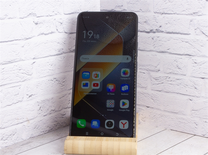 6.8" Смартфон Tecno Pova 6 Neo 8/256GB, Dual nano-SIM, черный (Б/У) 28762 - фото 71073
