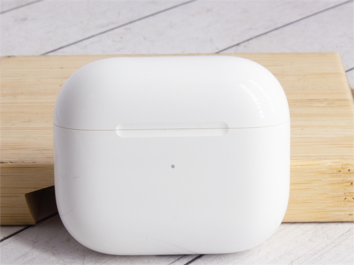 Беспроводные наушники Apple AirPods 3 Lightning Case, белый (Б/У) 29950 - фото 72055