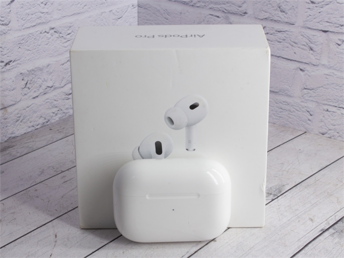 Наушники APPLE AirPods Pro (2nd gen) MagSafe Case USB-C (MTJV3) (Б/У) 30526 - фото 72429