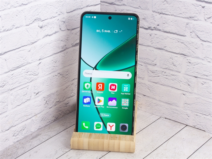 Смартфон Realme 12 Plus 12/512Gb Navigator Beige Global Version, Dual nano SIM, бежевый  (Б\У) 31957 - фото 73780