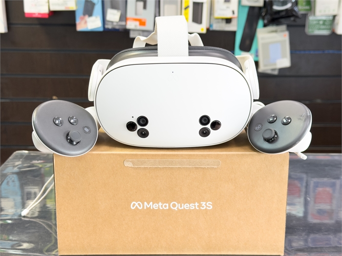 Автономный VR шлем Meta Quest 3S 128 ГБ (P97) (Б/У) 129234400