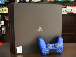 {{productViewItem.photos[photoViewList.activeNavIndex].Alt || productViewItem.photos[photoViewList.activeNavIndex].Description || 'Игровая приставка Sony PlayStation 4 Pro 1000 ГБ HDD, без игр, без дополнительных аксессуаров, чёрный (Б/У)'}}