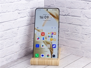 {{productViewItem.photos[photoViewList.activeNavIndex].Alt || productViewItem.photos[photoViewList.activeNavIndex].Description || 'Смартфон HONOR 200 12/512 ГБ Global для РФ, Dual: nano SIM + eSIM, black (Б/У)'}}