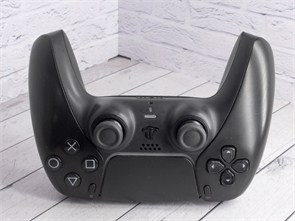 {{productViewItem.photos[photoViewList.activeNavIndex].Alt || productViewItem.photos[photoViewList.activeNavIndex].Description || 'Геймпад Sony PlayStation 5 DualSense Черный (Б/У)'}}