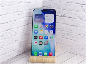 {{productViewItem.photos[photoViewList.activeNavIndex].Alt || productViewItem.photos[photoViewList.activeNavIndex].Description || 'Смартфон Apple iPhone 16 Pro Max 256 ГБ MYWW3QN/A, Dual: nano SIM + eSIM, Белый Титан (Б/У)'}}