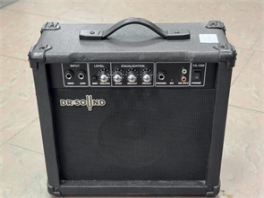 {{productViewItem.photos[photoViewList.activeNavIndex].Alt || productViewItem.photos[photoViewList.activeNavIndex].Description || 'Гитарный комбо 15Вт DR Sound YX-15W (Б\У)'}}