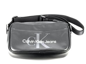 {{productViewItem.photos[photoViewList.activeNavIndex].Alt || productViewItem.photos[photoViewList.activeNavIndex].Description || 'Сумка мужская Calvin Klein Logo Bag (Б/У)'}}