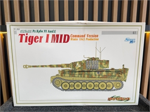 {{photo.Alt || photo.Description || 'Модель для сборки 1:35 Tiger I MID (Dragon) (Новый)'}}